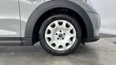 MINI Hatchback 1.5 Cooper Classic 3dr Auto Petrol Hatchback